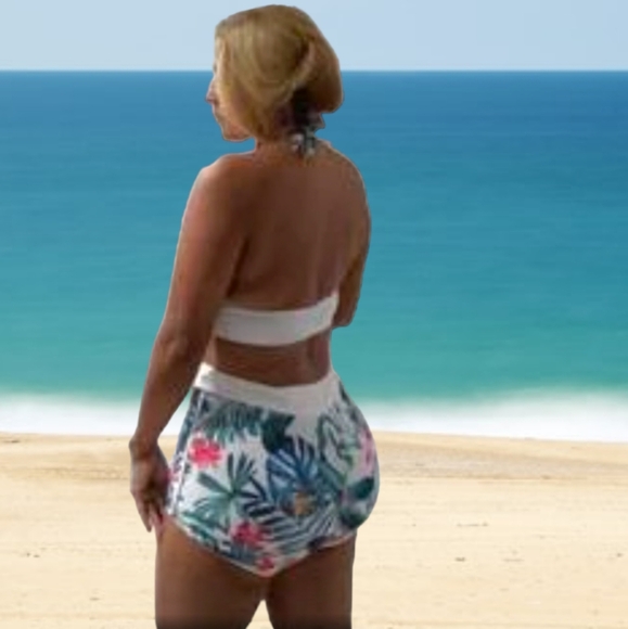 NWT Tropical White & Green 2 Piece Swimsuit Sz X Large - Picture 5 of 5